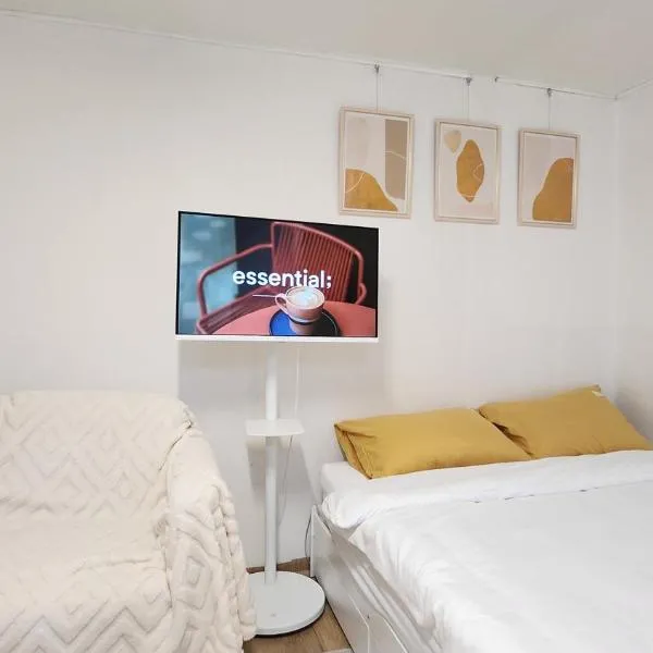 Cozy Stay In GangNam, hotel in Seoul