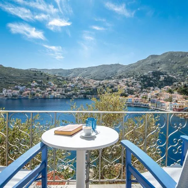 Artiki's Studios - Sea & Harbour View Apartments in Symi, hotel v destinaci Symi