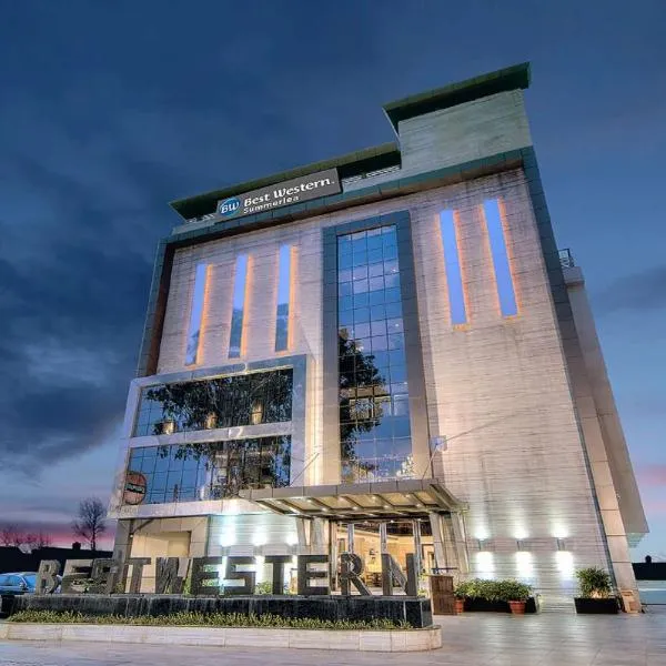 Best Western Summerlea, hotel di Jalandhar