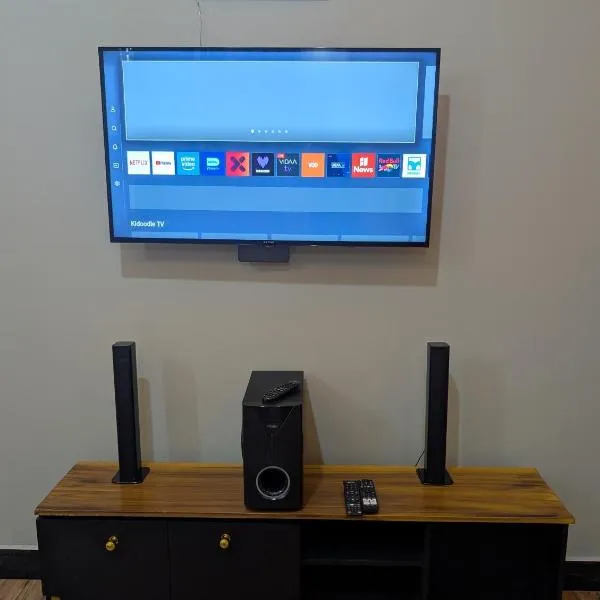 Roleroyalairbnb，Geita的飯店