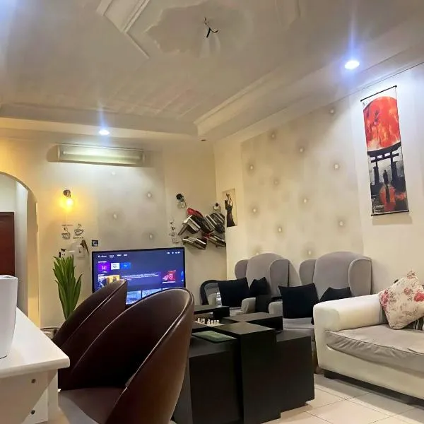 Your Home In Riyadh Hostel, hotel di Riyadh