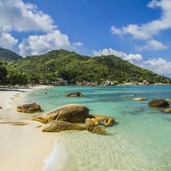 Crystal Bay Yacht Club Beach Resort, hotel di Lamai