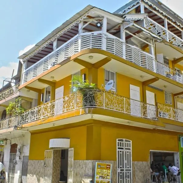 Master Universel Hotel Bar Restaurant, ξενοδοχείο σε Cap-Haïtien