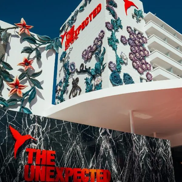 The Unexpected Ibiza Hotel - Ushuaïa Club entrance included, ξενοδοχείο σε Playa d'en Bossa