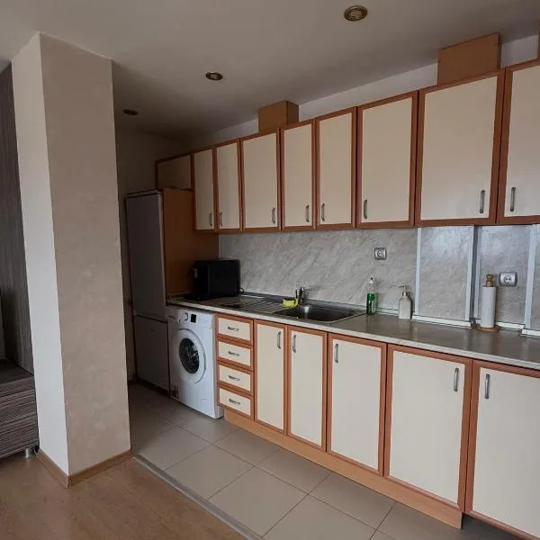 Apartment Rozen, хотел във Варна