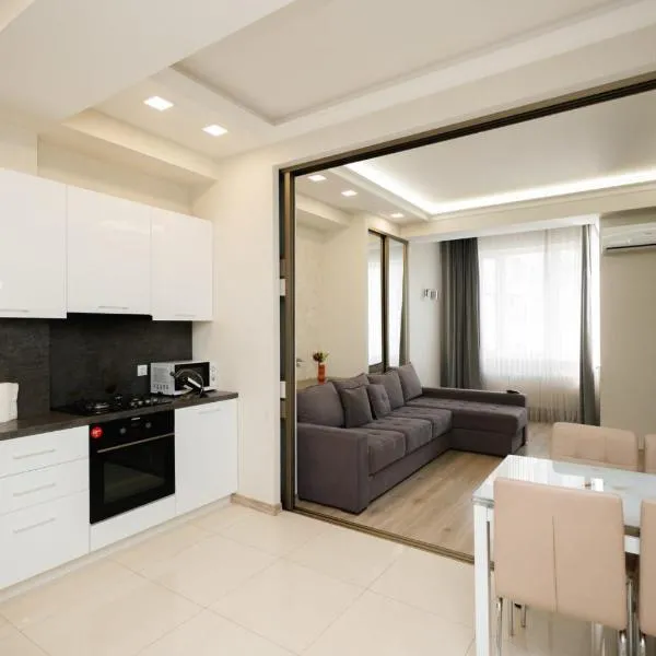 Sky House Luxury Apartments: Kişinev'de bir otel