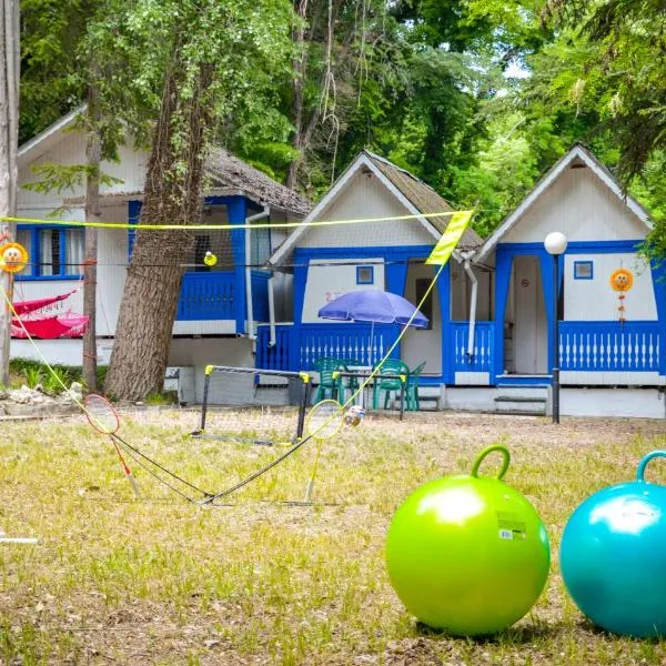 Albatross Retro Summer Love Bungalow، فندق في مدينة فارنا