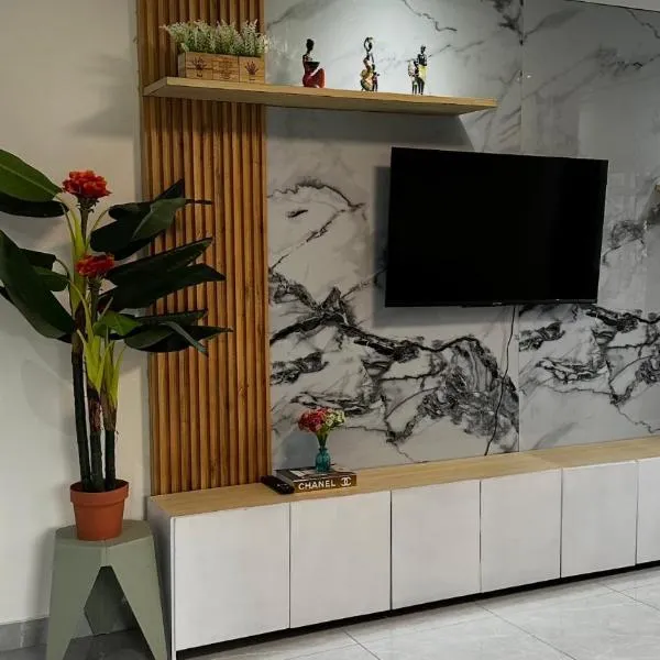 Oasis de Moanda 1، فندق في ليبرفيل