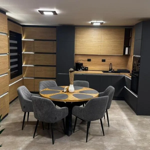 Luxury Apartments TRED, hotel din Plevna