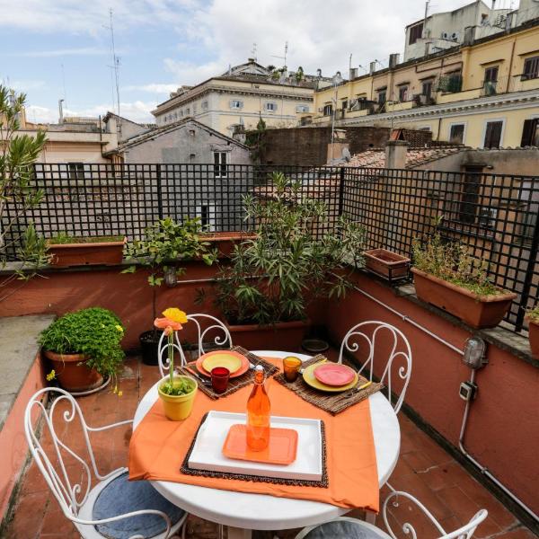 Pantheon Terrace Apartment