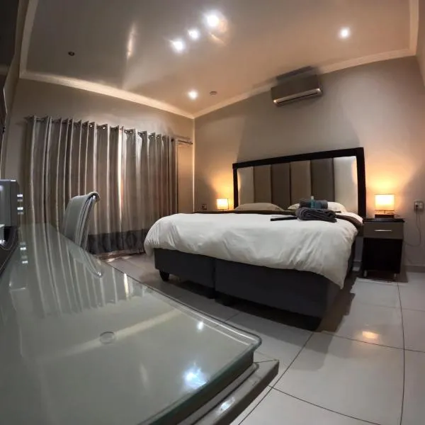 Viking Guest House, hótel í Mafikeng
