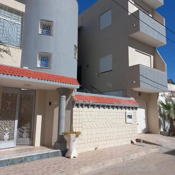 Chez Zina，Gabès的飯店