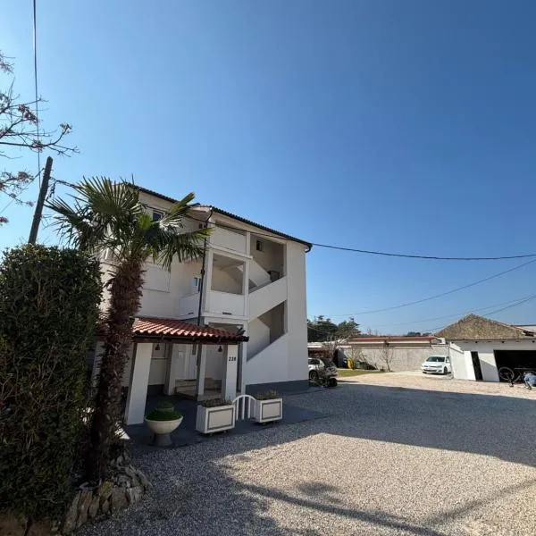 APARTMANI LANA, hotel i Rab