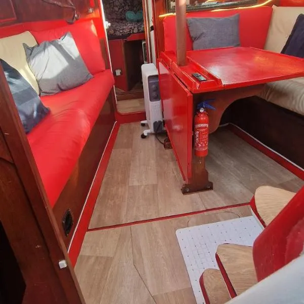 Ma Belle Lana, Voilier Privé, La Mer à Portée de Main, hotel a Cherbourg en Cotentin