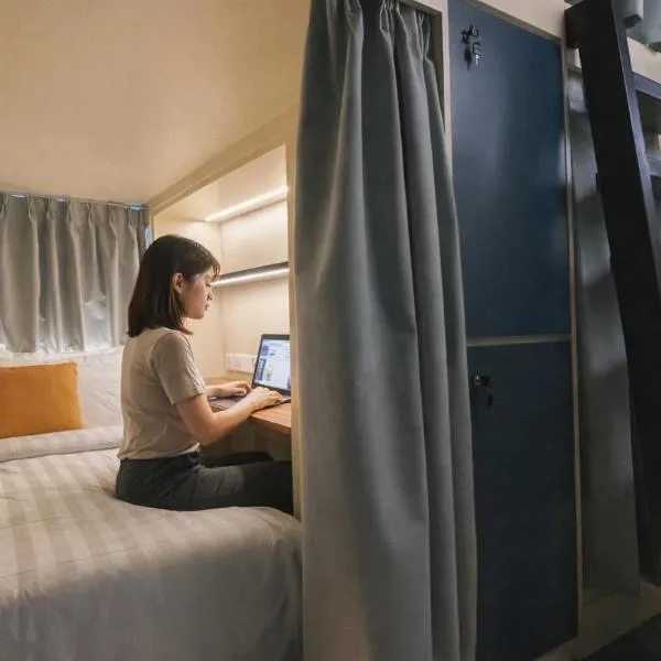 Faloe Hostel, hotel en Kota Kinabalu