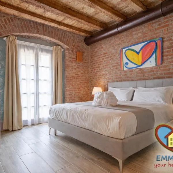 Emme Loft I New Moon - Stylish Apartment with Balcony, hotel in Milan