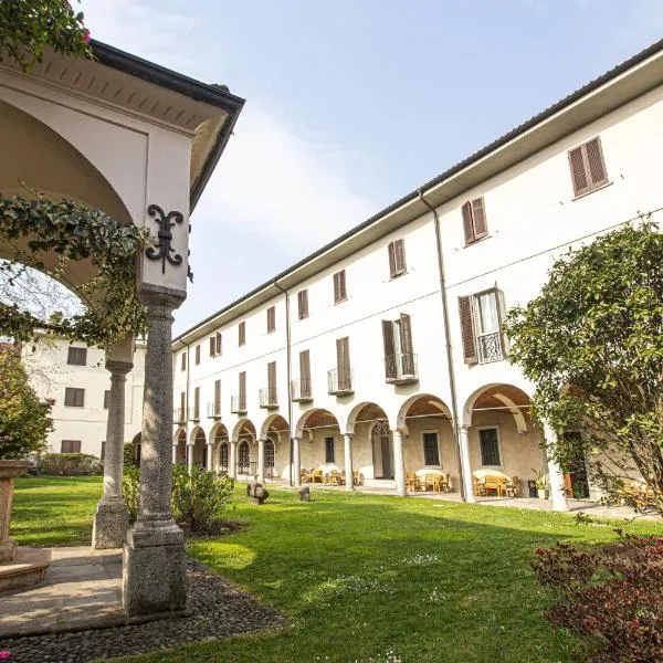 LVG Hotel Collection - Il Chiostro, hotelli kohteessa Verbania