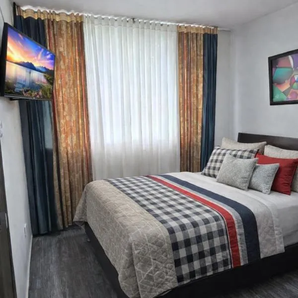 Apartamento Portal el Dorado, a solo 5 min del aeropuerto, frente al CC Nuestro Bogota, hotel a Bogotà