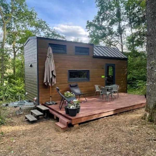 La Tiny House de Nanou, hotell i Rochefort