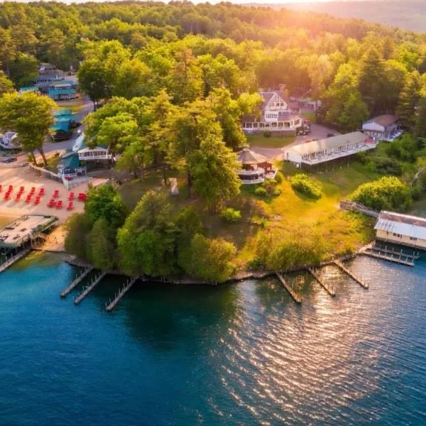 Depe Dene Lakeside Resort: Lake George şehrinde bir otel