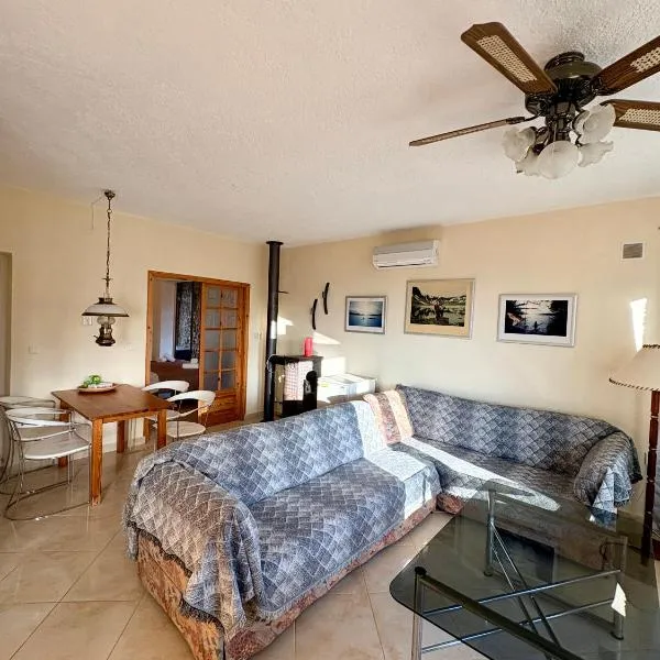 AGAPI Holiday House, hotel v mestu Vouníon