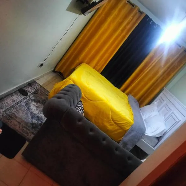 SILVERBROOK HEAVEN, NEXT 2 NIBS,Spurmall & ASHAKI, hotel a Ruiru