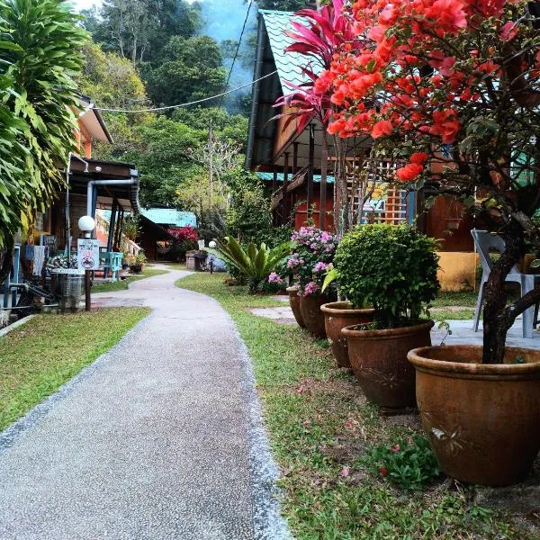 Cheers Garden Chalet, hotel v destinácii Kampung Tekek
