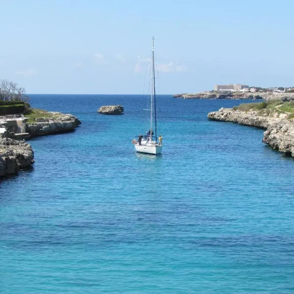 Cala Bona y Mar Blava, hotel v destinaci Ciutadella