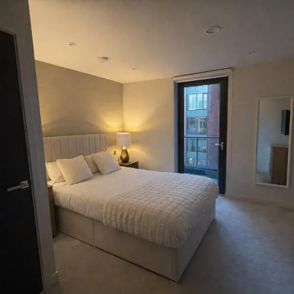 Stylish Balcony Flat within Baltic Triangle, Hotel in Liverpool