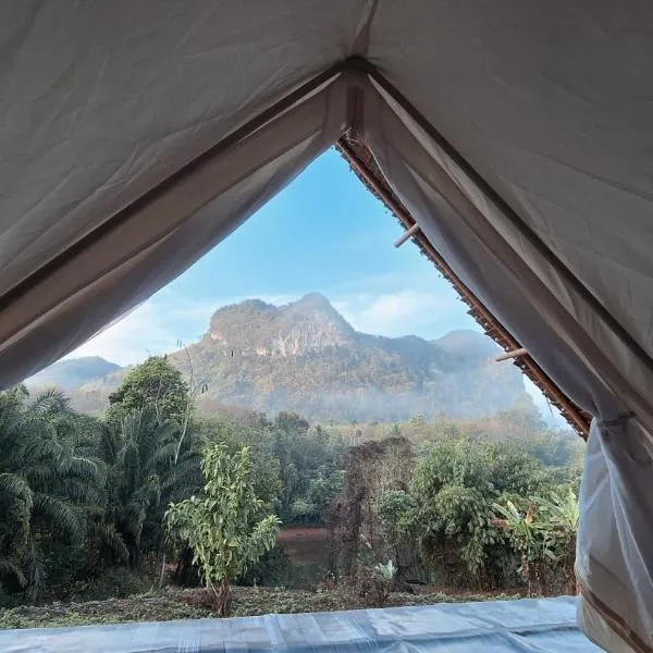 ขุนเขาฟาร์มสเตย์ KhunKhao Mountain Farmstay, hotel Ban Pha Saeng Lang városában