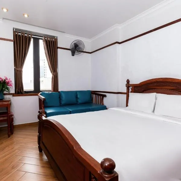 The Eastern Hotel - CatBi Airport, hótel í Hai Phong