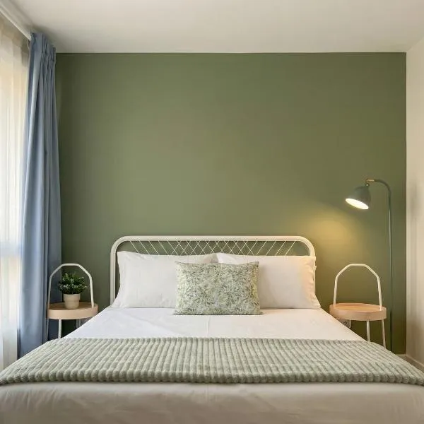 Magnolia Suites & Stays، فندق في بورتو