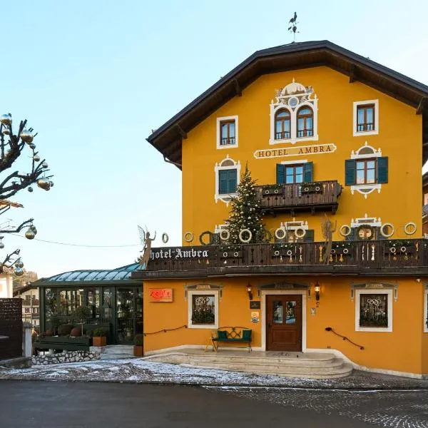 Ambra Cortina Luxury&Fashion Hotel, khách sạn ở Cortina dʼAmpezzo