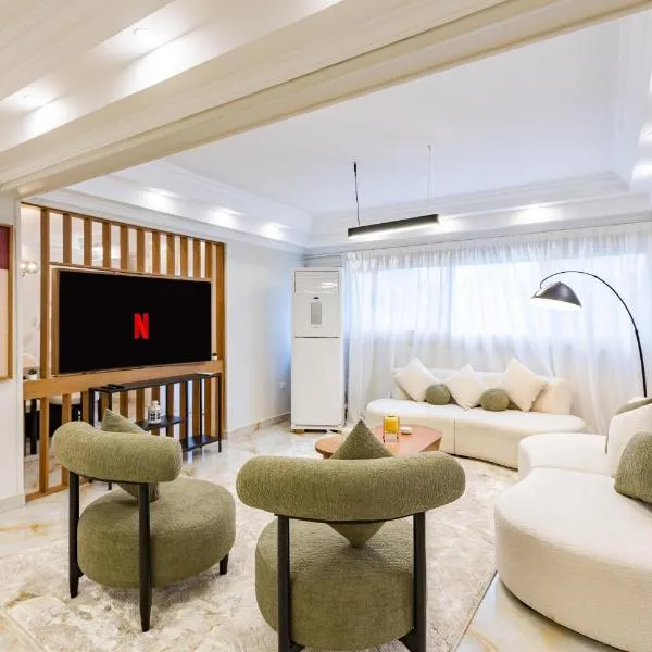 Cairo Homes Modern 3BR Apartment in Zamalek, hotel u Kairu