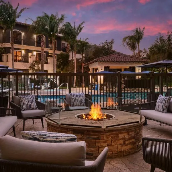 コートヤード バイ マリオット サン ルイス オビスポ（Courtyard by Marriott San Luis Obispo）、サンルイス・オビスポのホテル