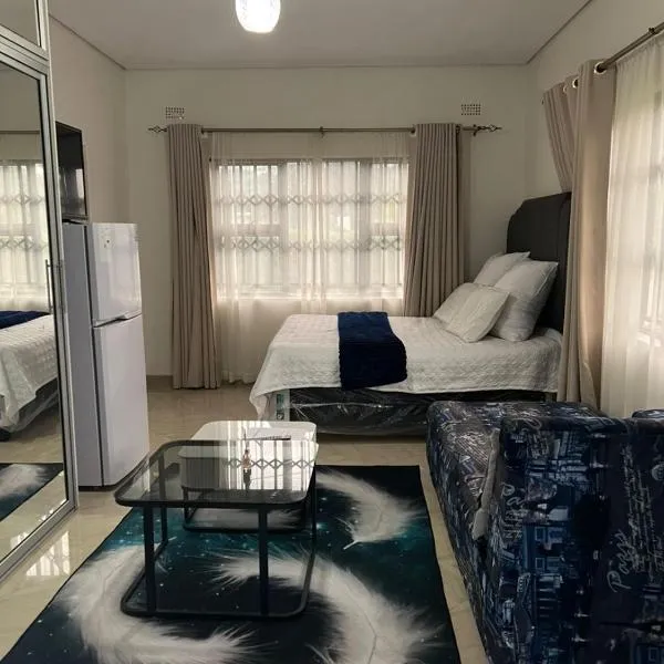 Home away from Home,Mutare的飯店