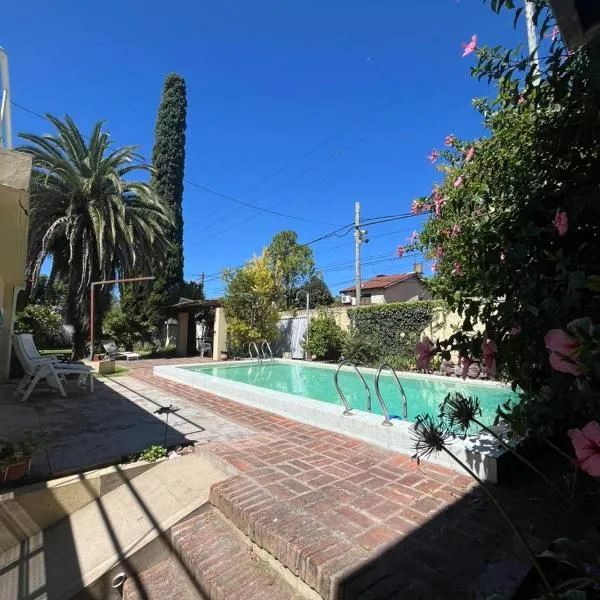 Carpe Diem Gonnet, hotel in Joaquín Gorina