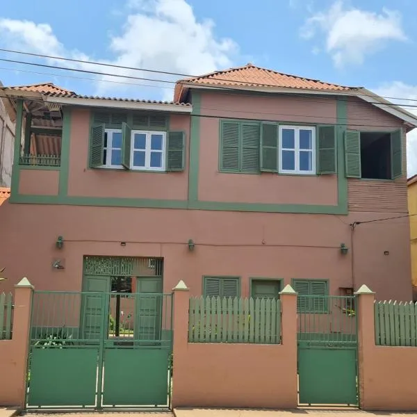 Chalé Quitxiba, hotell i São Tomé