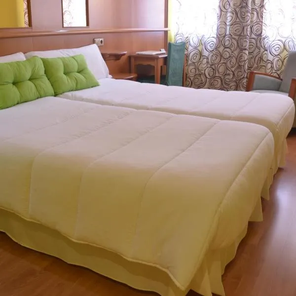 Hotel Aro'S, hotel di Casas Ibáñez