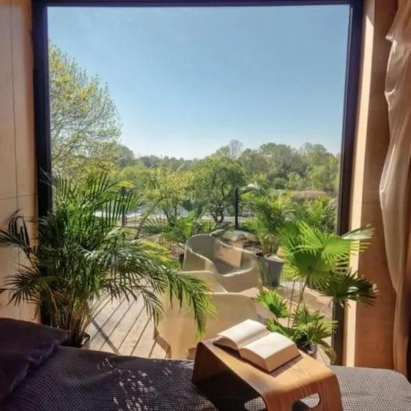 पॉज़्नान में, होटल Domy w ogrodzie - Riverfront cabins