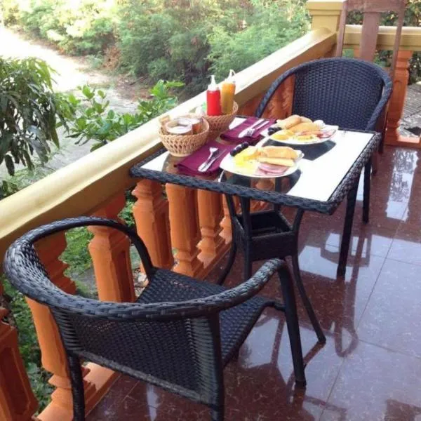 Apsara Guest House Kampot City, hotel in Kampot