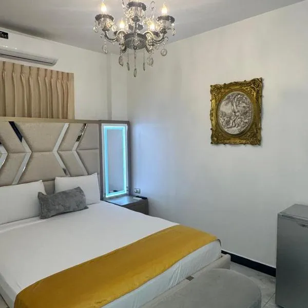 Guayaquil में, होटल Hotel The Royalty Inn