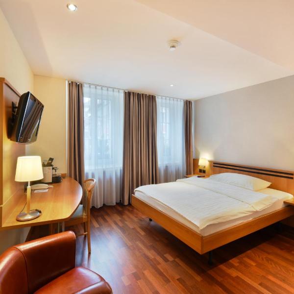 Apart Hotel Amadeo