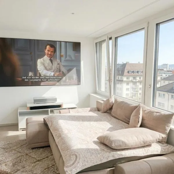 Mirami Appartement with Private Garage Parking & Baselcard, hotel em Allschwil