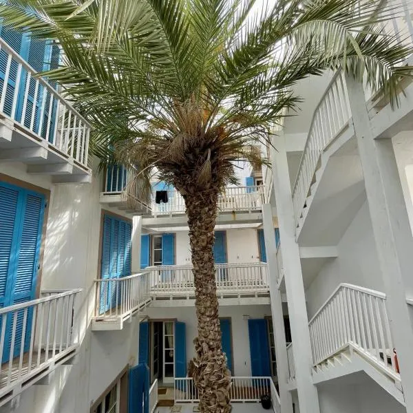 Surf House Casa Vehla โรงแรมในซาลเรย์