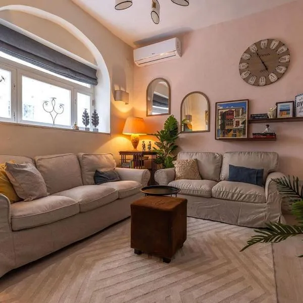 Elegant Maltese Townhouse, hotel di Attard