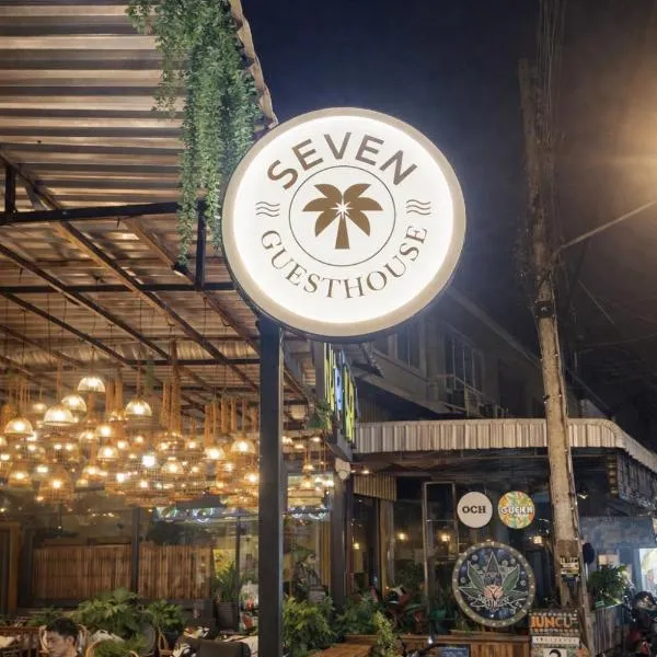 SEVEN Guesthouse: Thongsala şehrinde bir otel