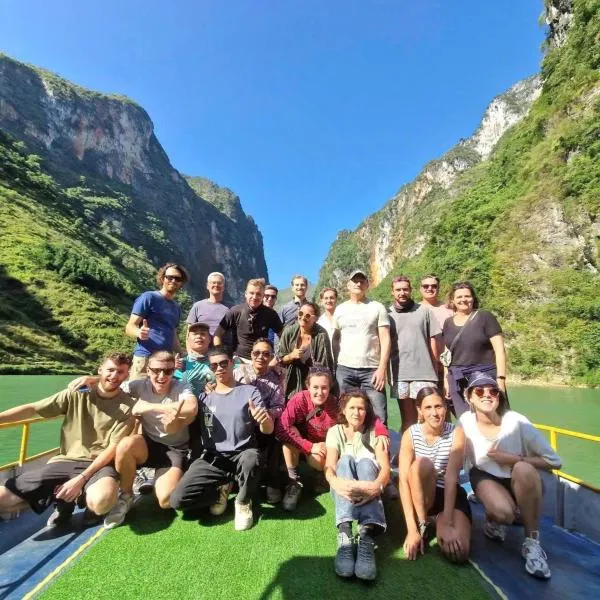 Ma Pi Adventures Ha Giang Loop Tour & Motorbike Rental, ξενοδοχείο σε Ha Giang