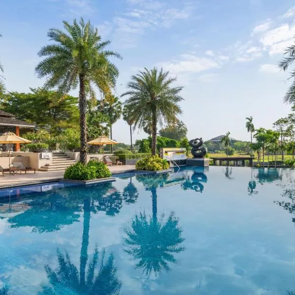 Hilton Bangkok Suvarnabhumi Golf Resort & Spa, hotel v Lat Krabangu