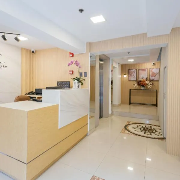 Skypark Bay Hotel，Sampong的飯店